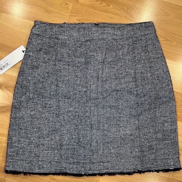 Bishop + Young Black Tweed Frayed Hem Button Skirt M - Picture 5 of 7